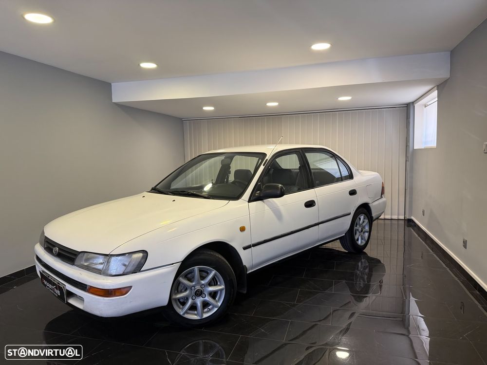 Toyota Corolla Sedan 1.3 XLi - 15
