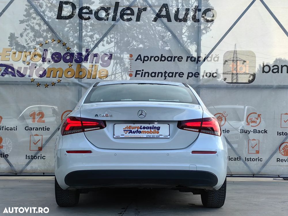 Mercedes-Benz A 180 d Sedan 8G-DCT - 12