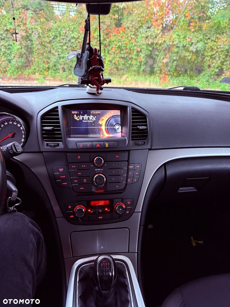 Opel Insignia 2.0 CDTI Sports Tourer - 13