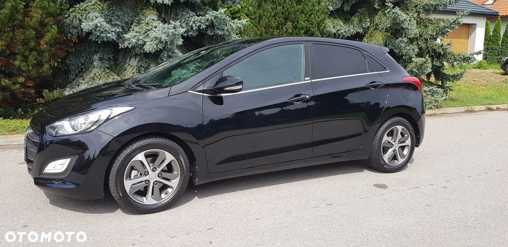 Hyundai i30 blue 1.4 Style - 4