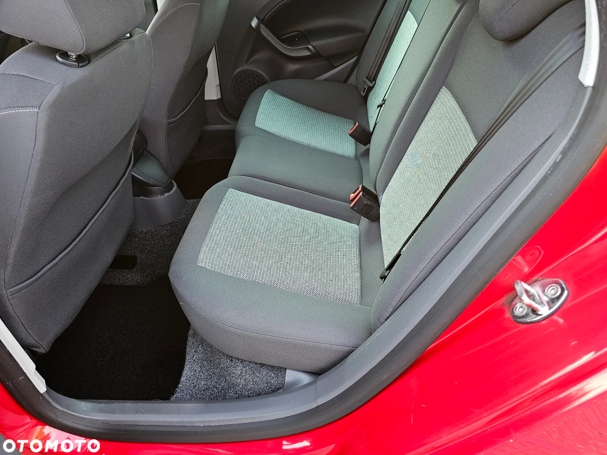 Seat Ibiza 1.4 16V Reference - 8