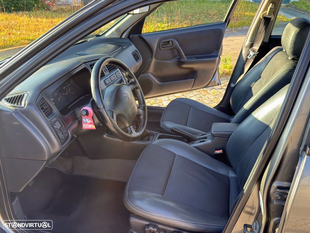 Nissan Primera Sedan 2.0 TD SLX — fotografia 9