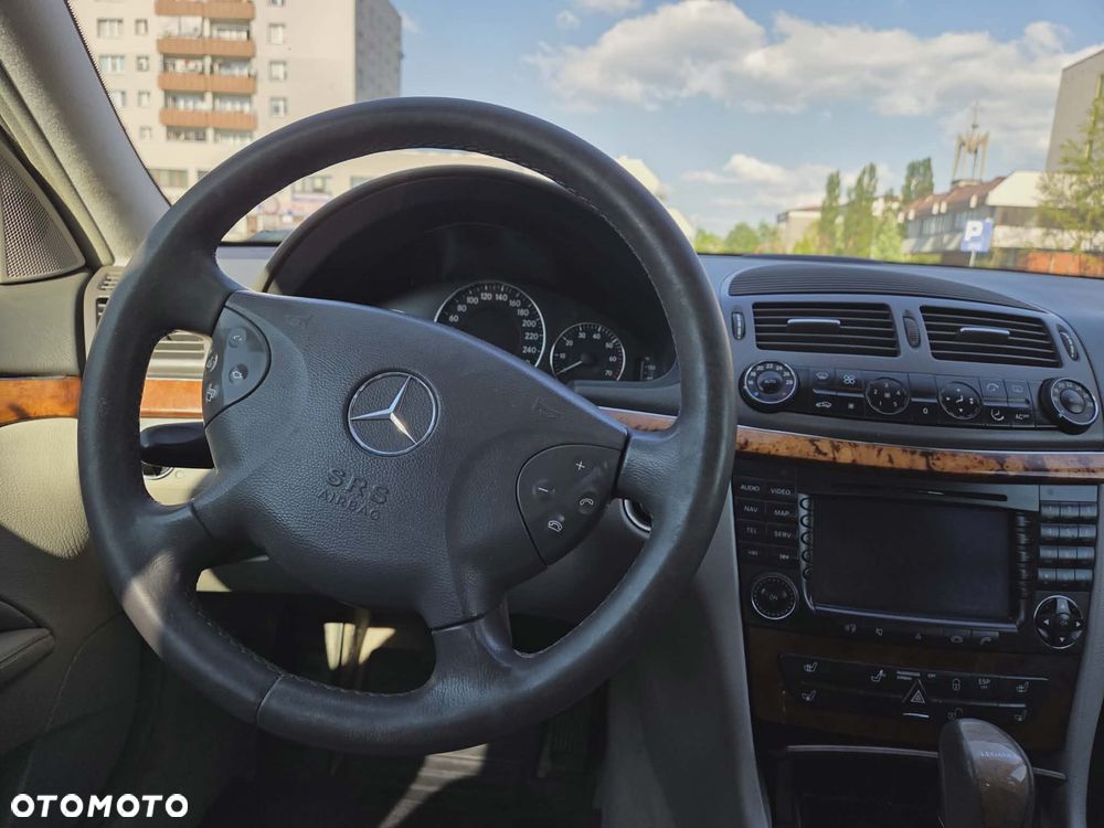 Mercedes-Benz Klasa E 320 Elegance - 7