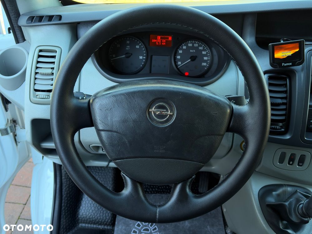 Opel Vivaro - 18