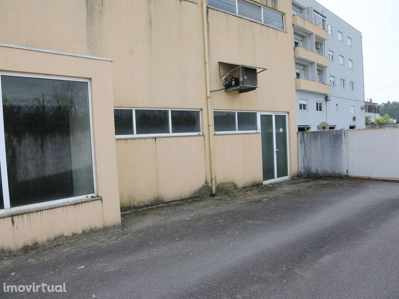 Loja  Venda em Lustosa e Barrosas (Santo Estêvão),Lousada - Grande imagem: 3/12