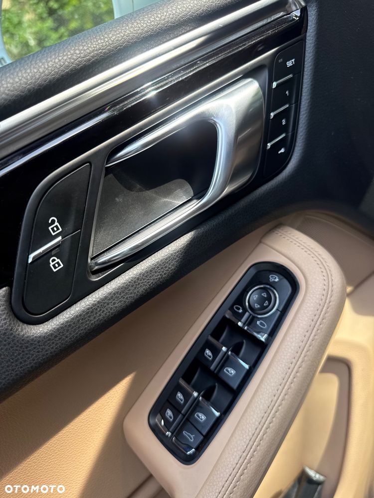 Porsche Macan S - 20