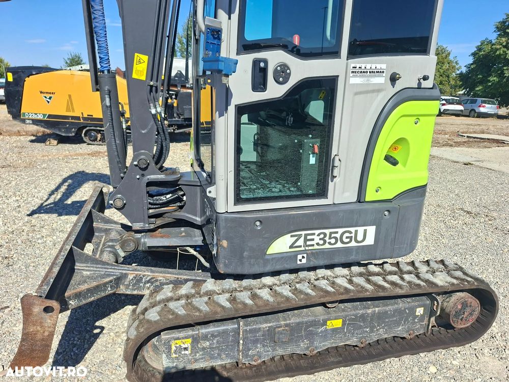 Zoomlion ZE35GU MINIEXCAVATOR MOTOR KUBOTA - 9