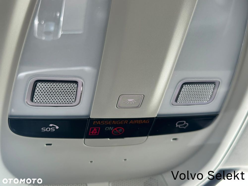 Volvo XC 90 - 31