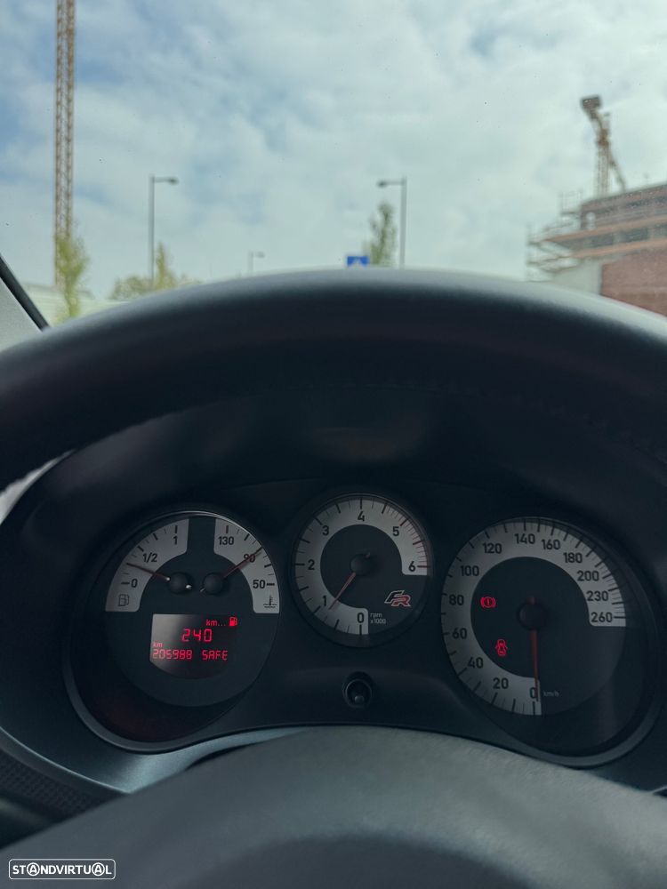 SEAT Leon 2.0 TDI FR - 11