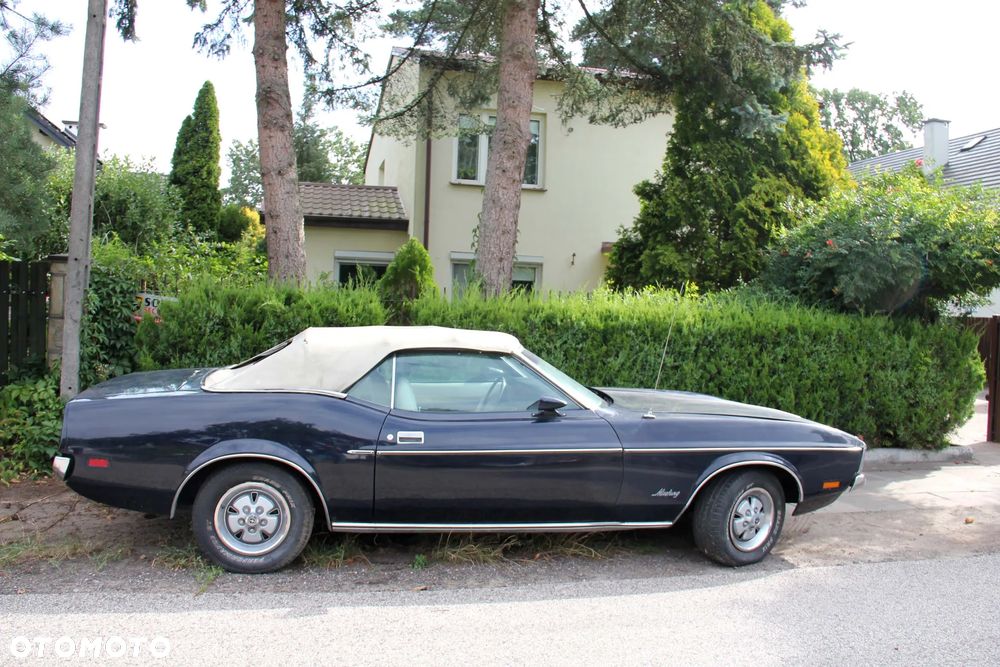 Ford Mustang - 4