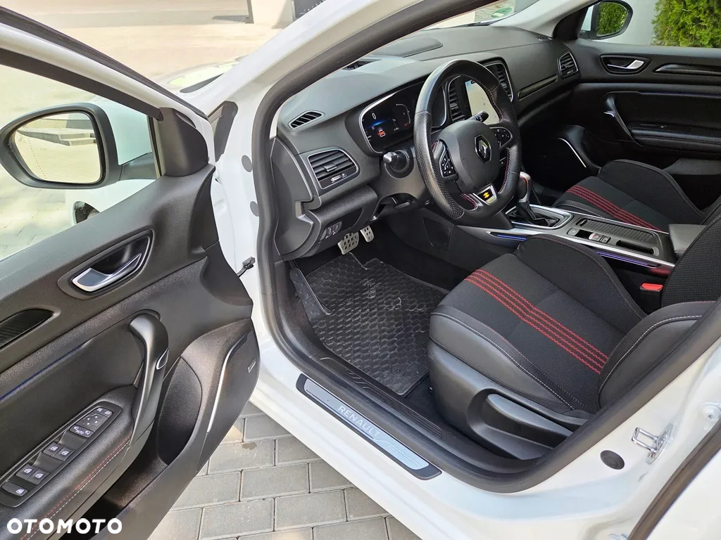 Renault Megane Grandtour TCe 160 GPF EDC R.S LINE - 17