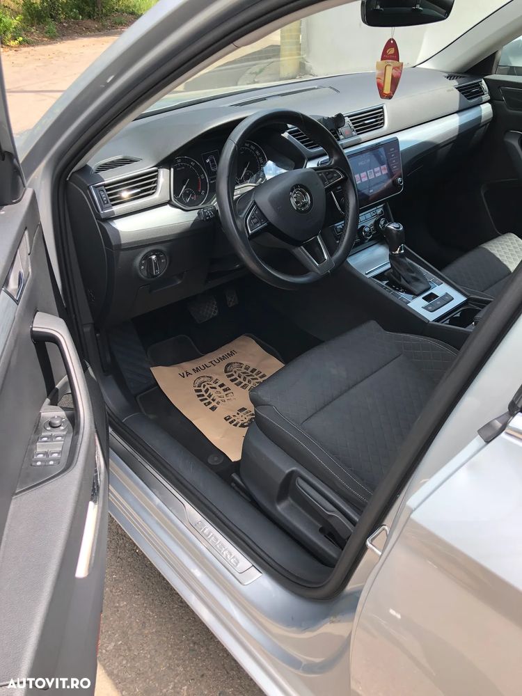 Skoda Superb 2.0 TDI DSG Ambition - 5