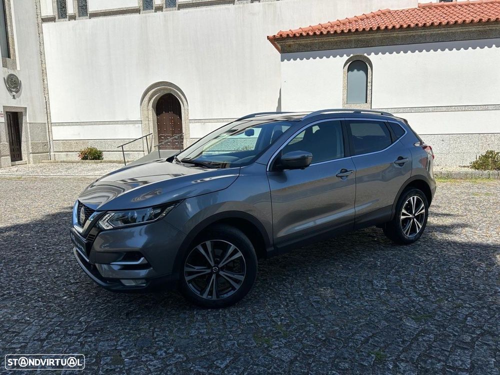 Nissan Qashqai 1.5 dCi N-Connecta J18+Led - 26