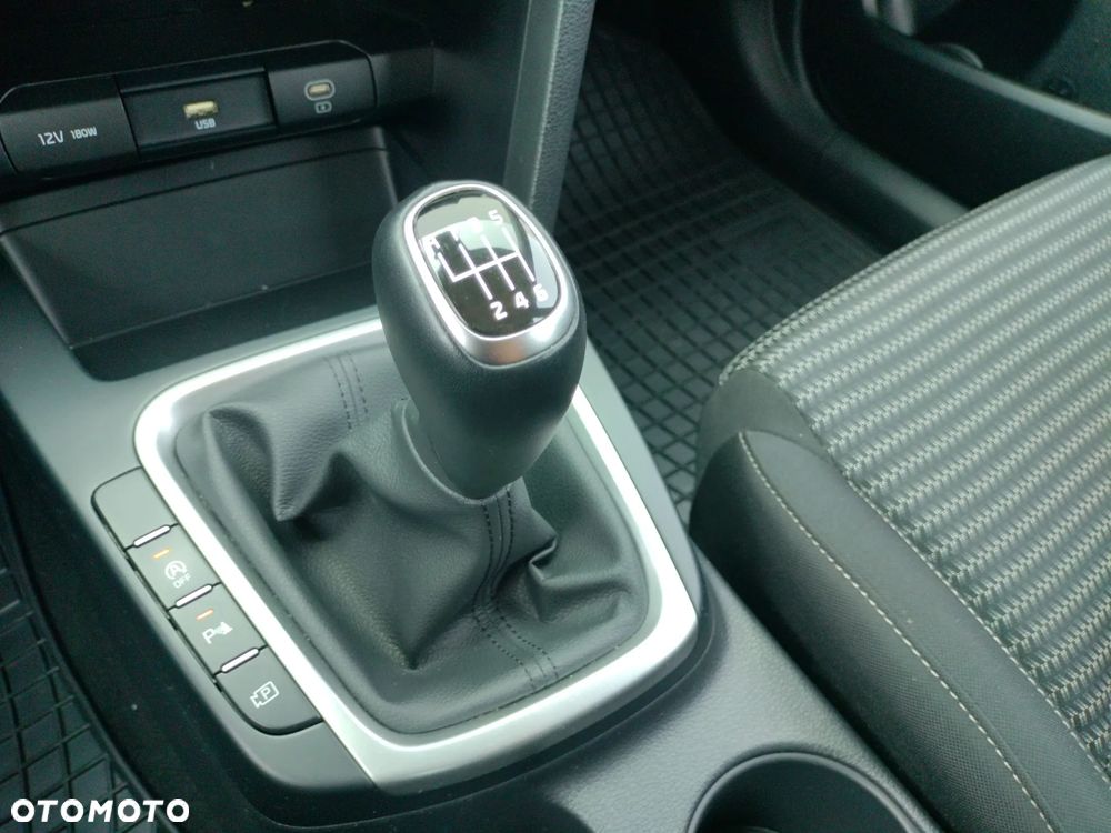 Kia Ceed 1.5 T-GDI M - 15