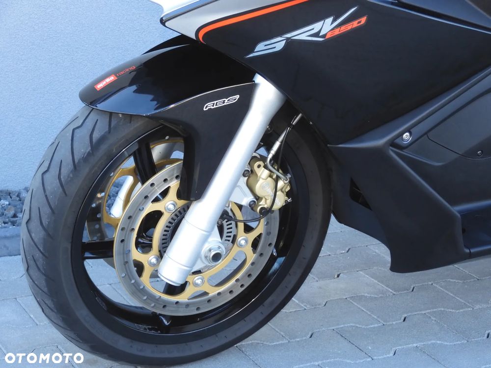 Aprilia SRV 850 - 34