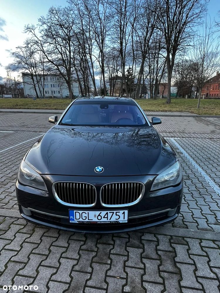 BMW Seria 7 750i L xDrive - 4