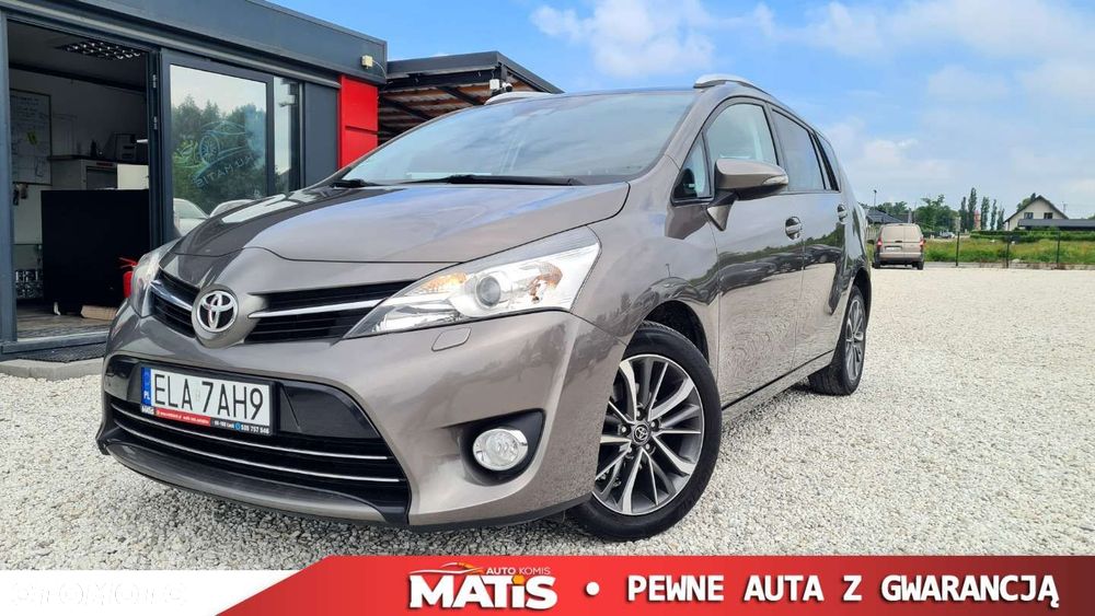 Toyota Verso - 1