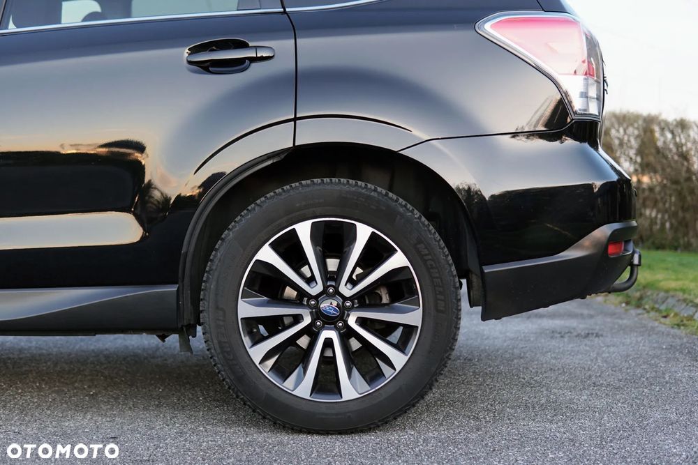 Subaru Forester 2.0 XT Sport Lineartronic - 10