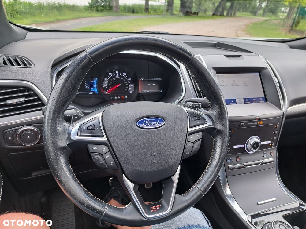 Ford Edge - 17