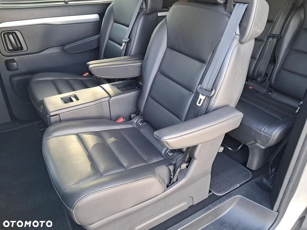Toyota Proace Verso 2.0 D4-D Long VIP - 17