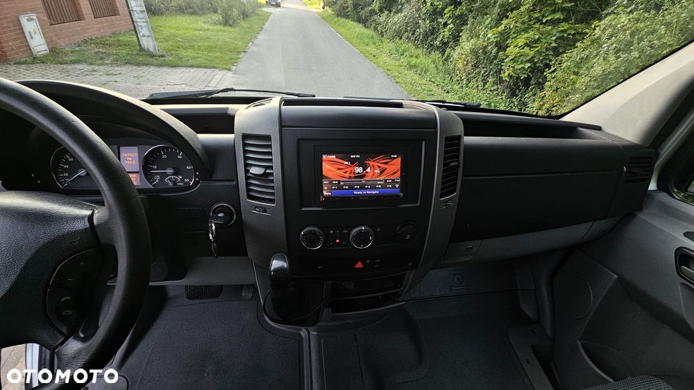 Mercedes-Benz Sprinter - 19