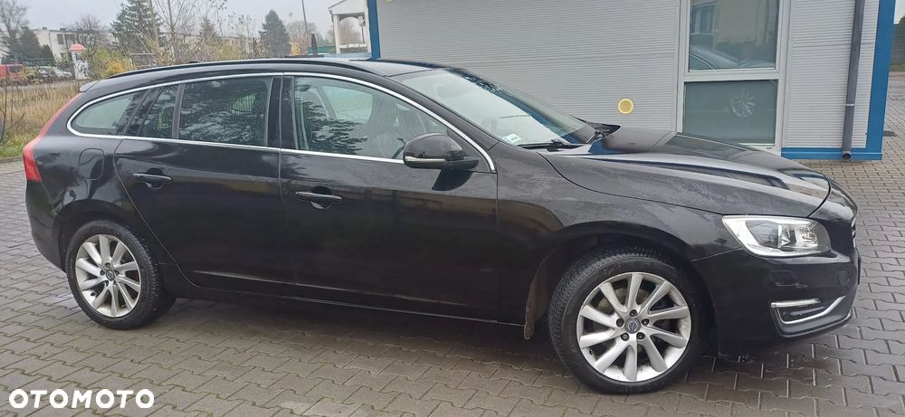 Volvo V60 D4 Summum - 33