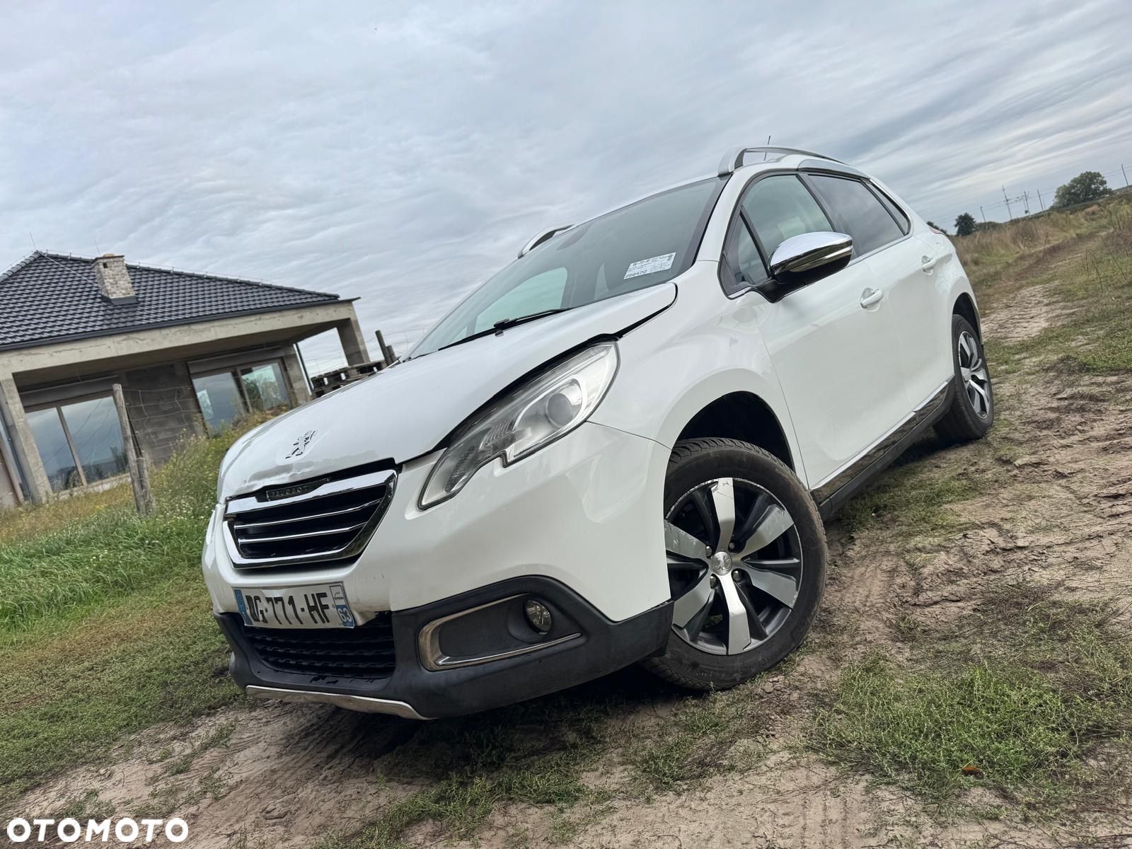 Peugeot 2008 e-HDi FAP 115 STOP & START Allure - 1