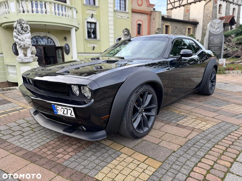 Dodge Challenger - 18