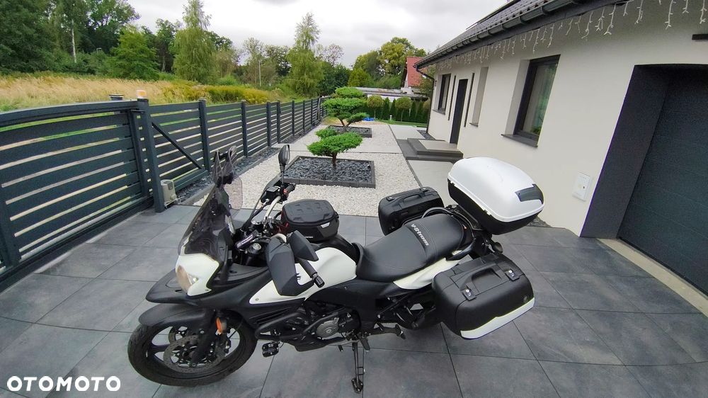 Suzuki V-STROM - 1