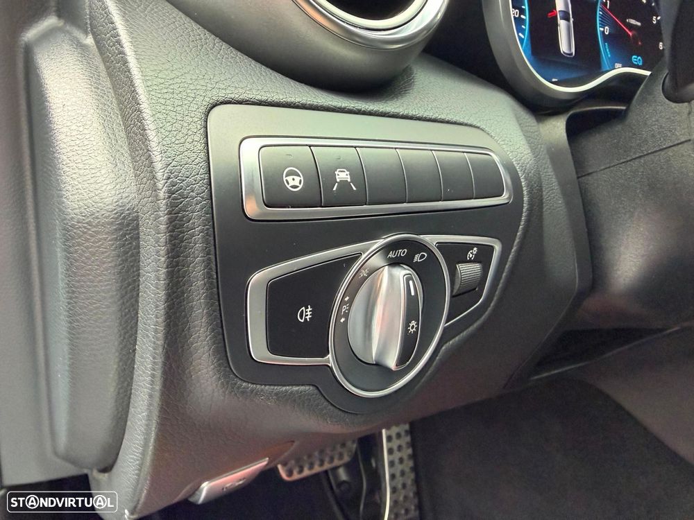 Mercedes-Benz C 300 de AMG Line - 16