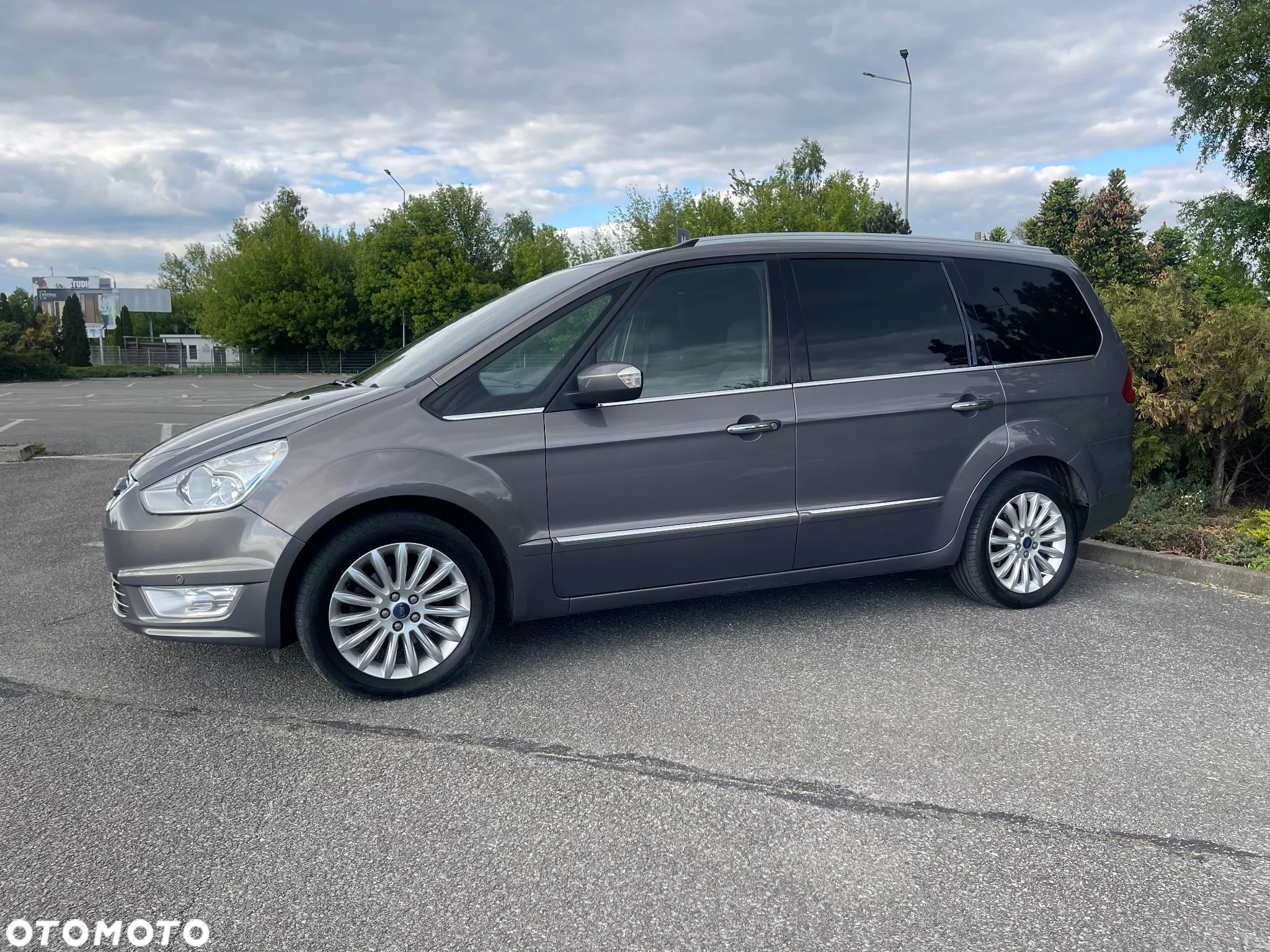 Ford Galaxy 2.0 TDCi Ghia - 12
