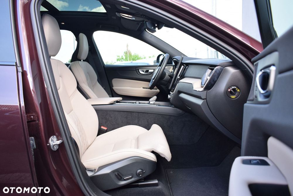 Volvo XC 60 - 24