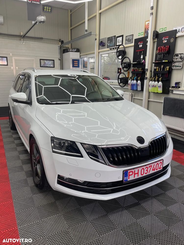 Skoda Octavia Combi Diesel 1.6 TDI DSG Style - 23