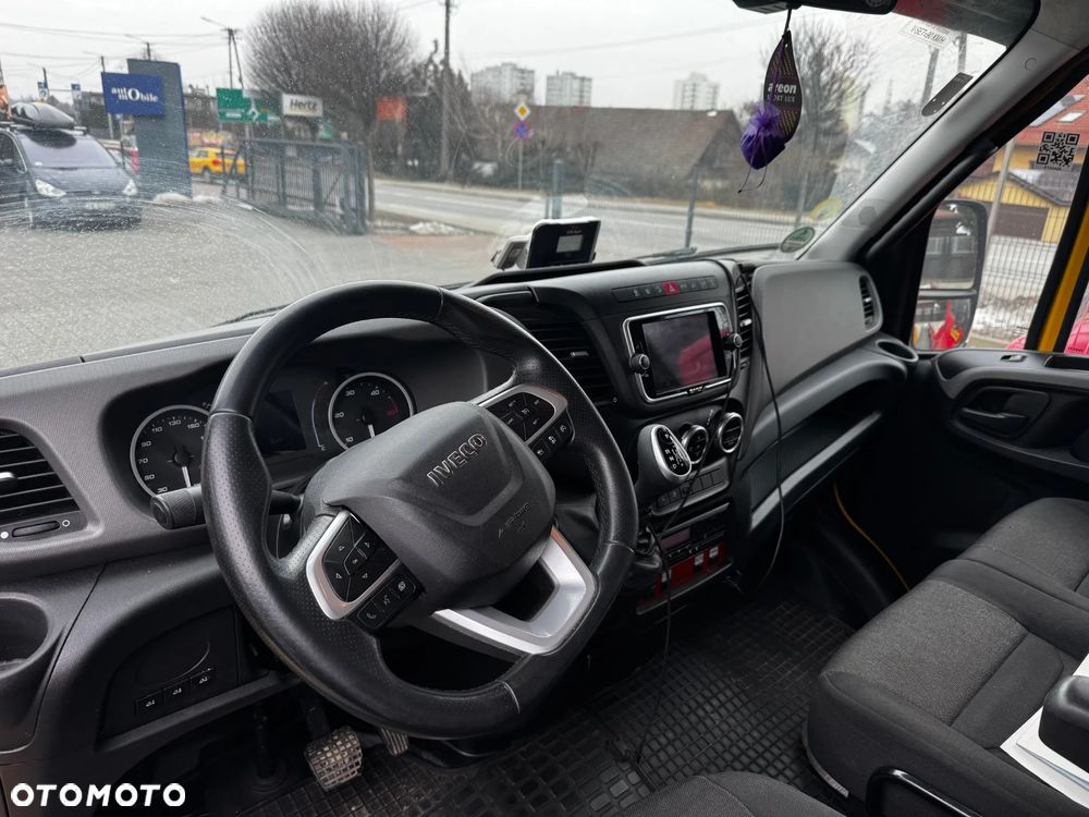 Iveco Daily NPS zabudowa stała z zapadniami. - 6
