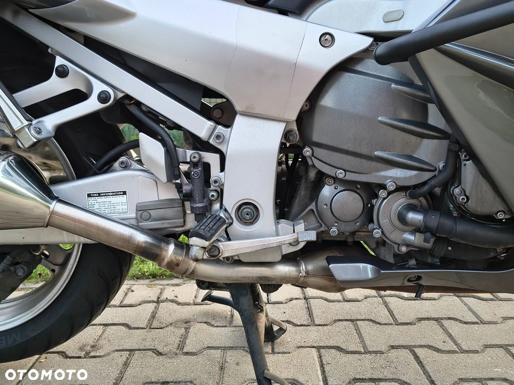 Yamaha FJR - 11