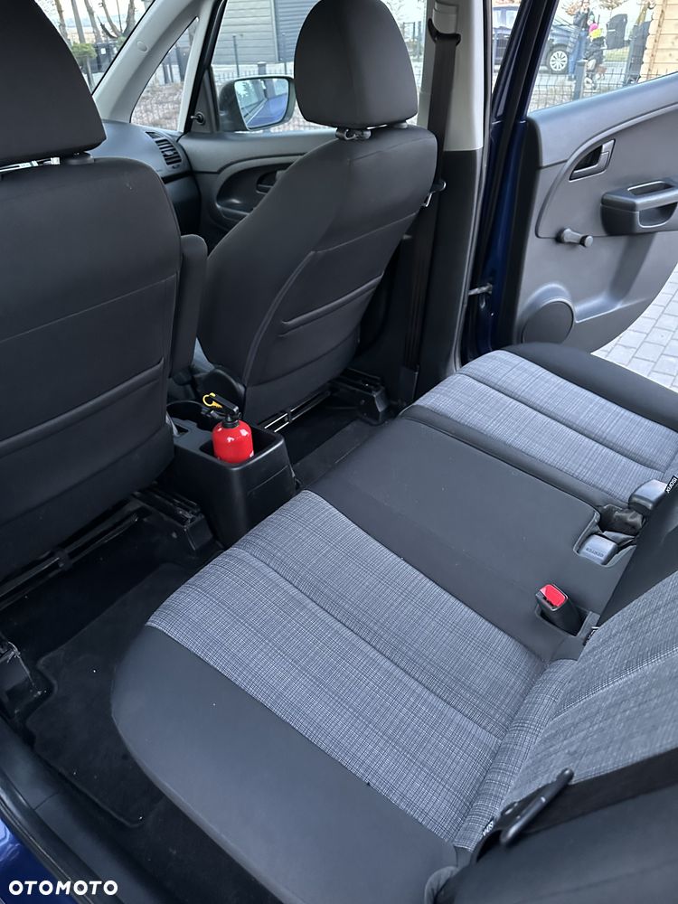 Kia Venga 1.4 M - 10