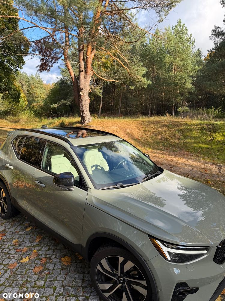 Volvo XC 40 B5 AWD Ultimate Dark - 17