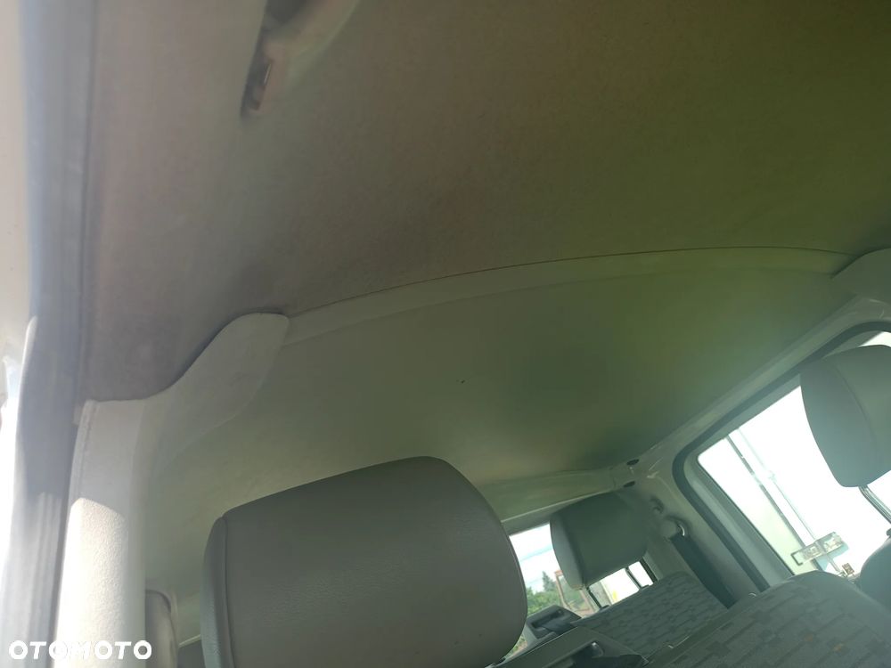 Volkswagen T5 - 21