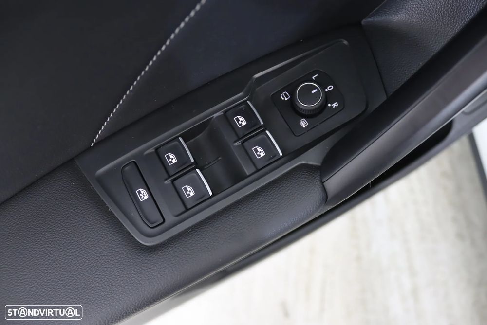 VW Tiguan Allspace 1.5 TSI R-Line DSG - 19
