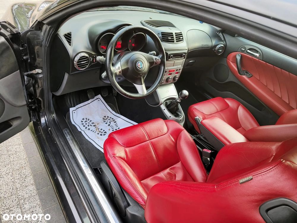 Alfa Romeo GT 1.9JTD 16V Progression - 30