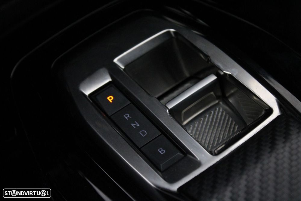 Peugeot e-2008 50 kWh Allure Pack - 25