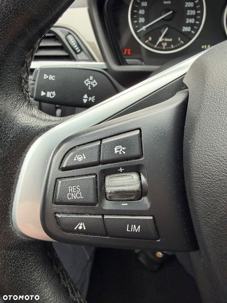 BMW X1 xDrive25d Advantage - 35
