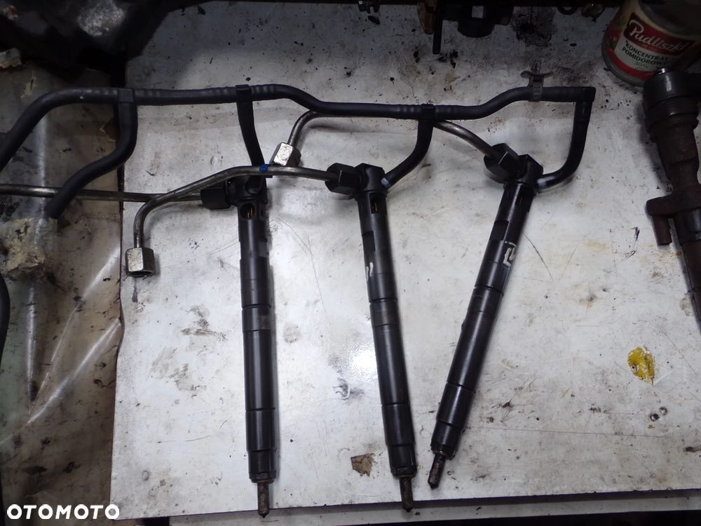 Wtryski Hyundai H1 II 2.5 CRDI 33800-4A710 - 1