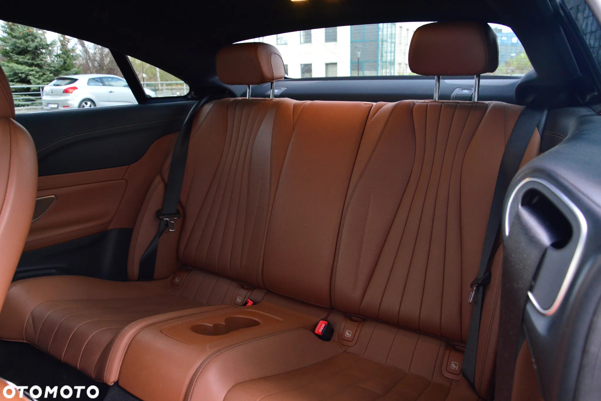 Mercedes-Benz Klasa E 200 Coupe 9G-TRONIC - 14