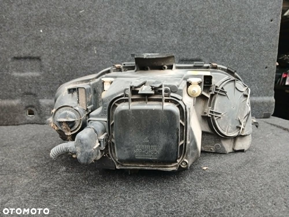 Audi A3 8P lampa przednia lewa - 5