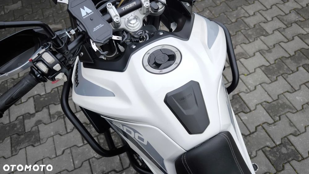 Triumph Tiger - 27