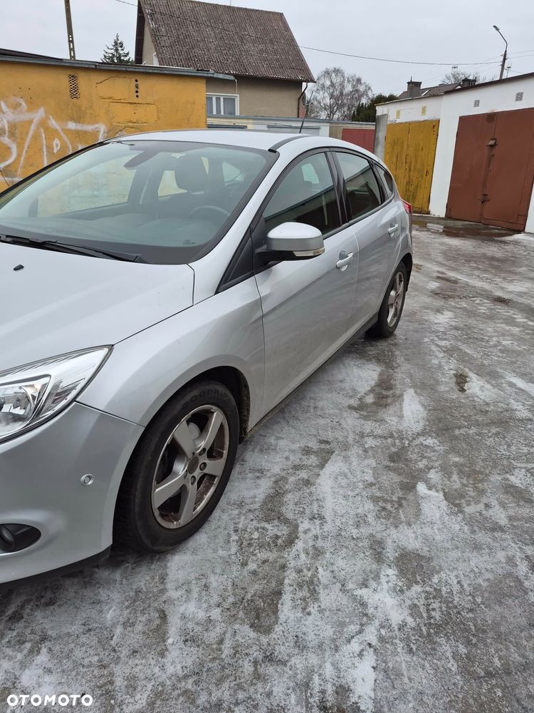 Ford Focus 1.0 EcoBoost 99g Trend - 3