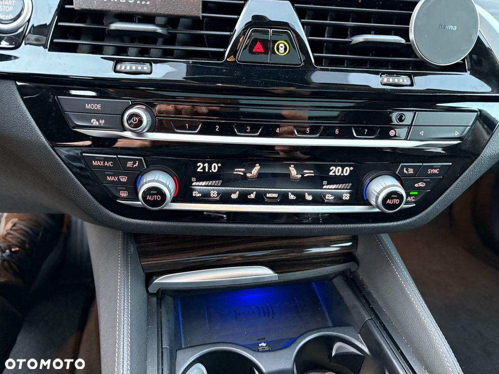 BMW Seria 5 540i xDrive Touring Luxury Line - 18