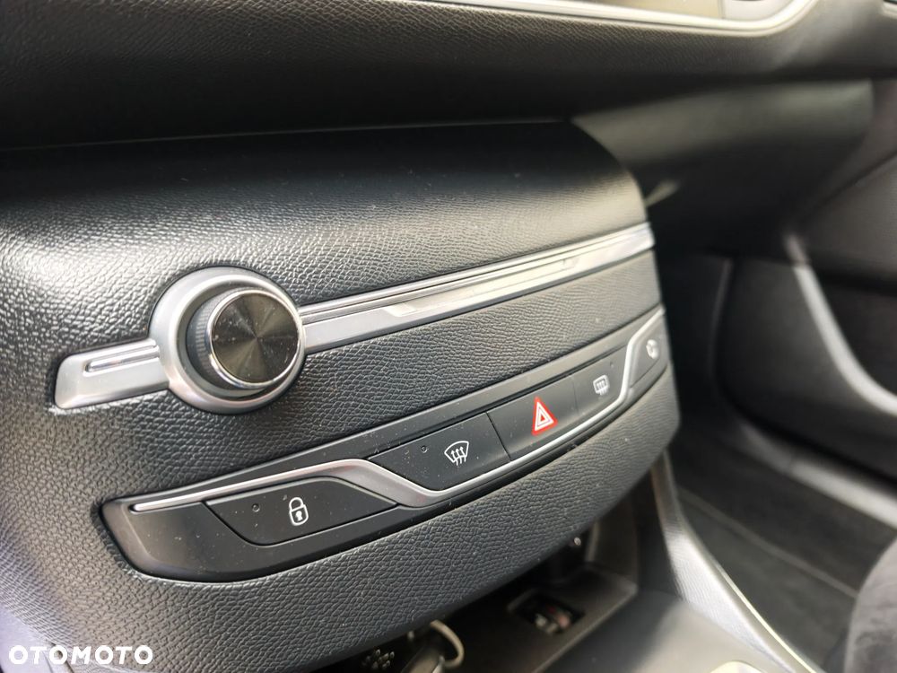 Peugeot 308 BlueHDi 120 Stop & Start Allure - 27