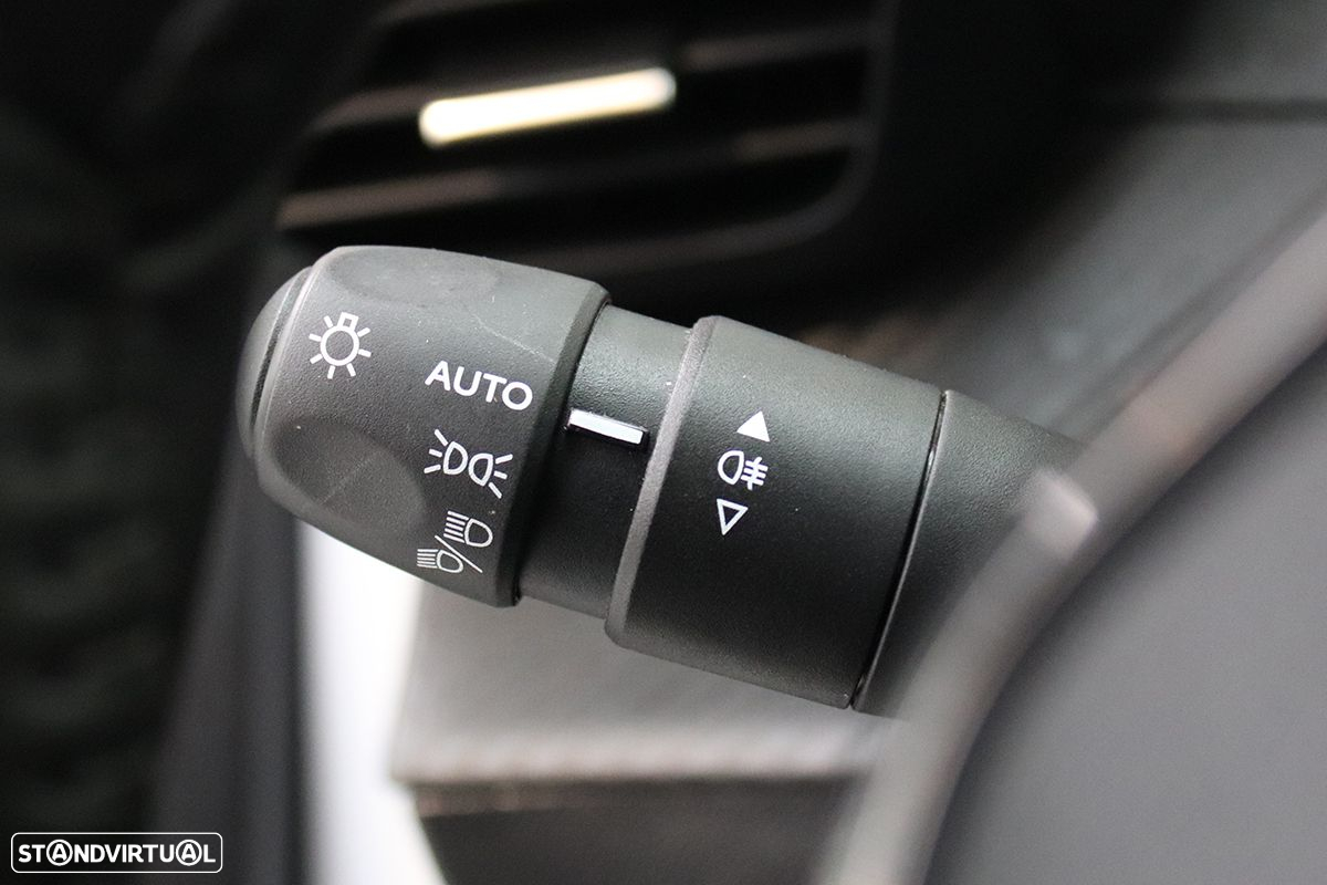 Peugeot 208 1.2 PureTech Active - 15